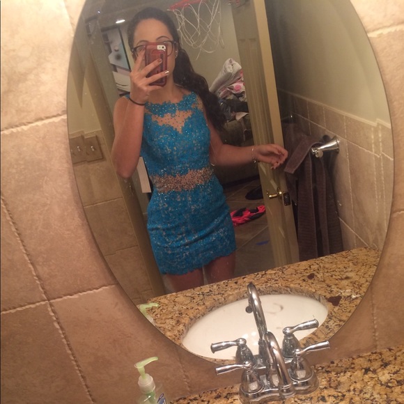 DAVE & JOHNNY ELECTRIC BLUE SPARKLY PROM DRESS - Picture 5 of 6